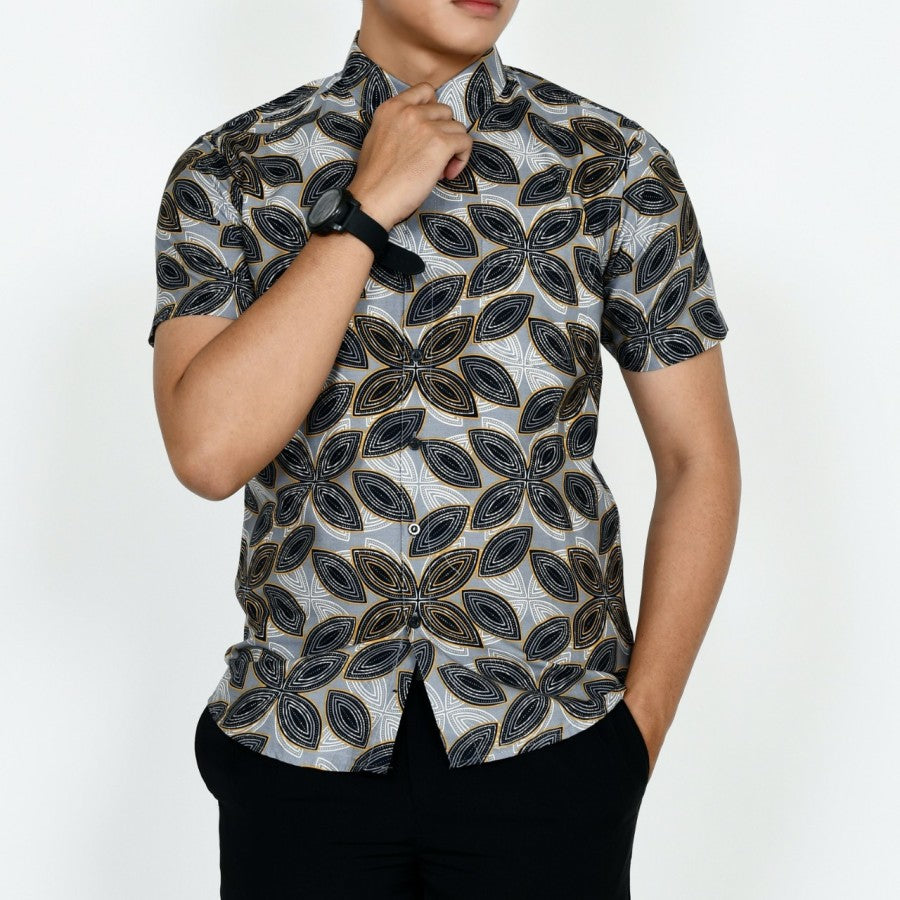 KEMEJA BATIK PRIA SLIM FIT / BAJU BATIK SLIMFIT LENGAN PENDEK CS 16
