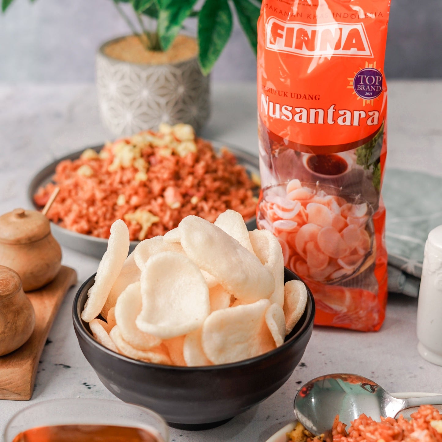 Finna Kerupuk Udang Nusantara — Authentic Indonesian Shrimp Crackers (380 g)